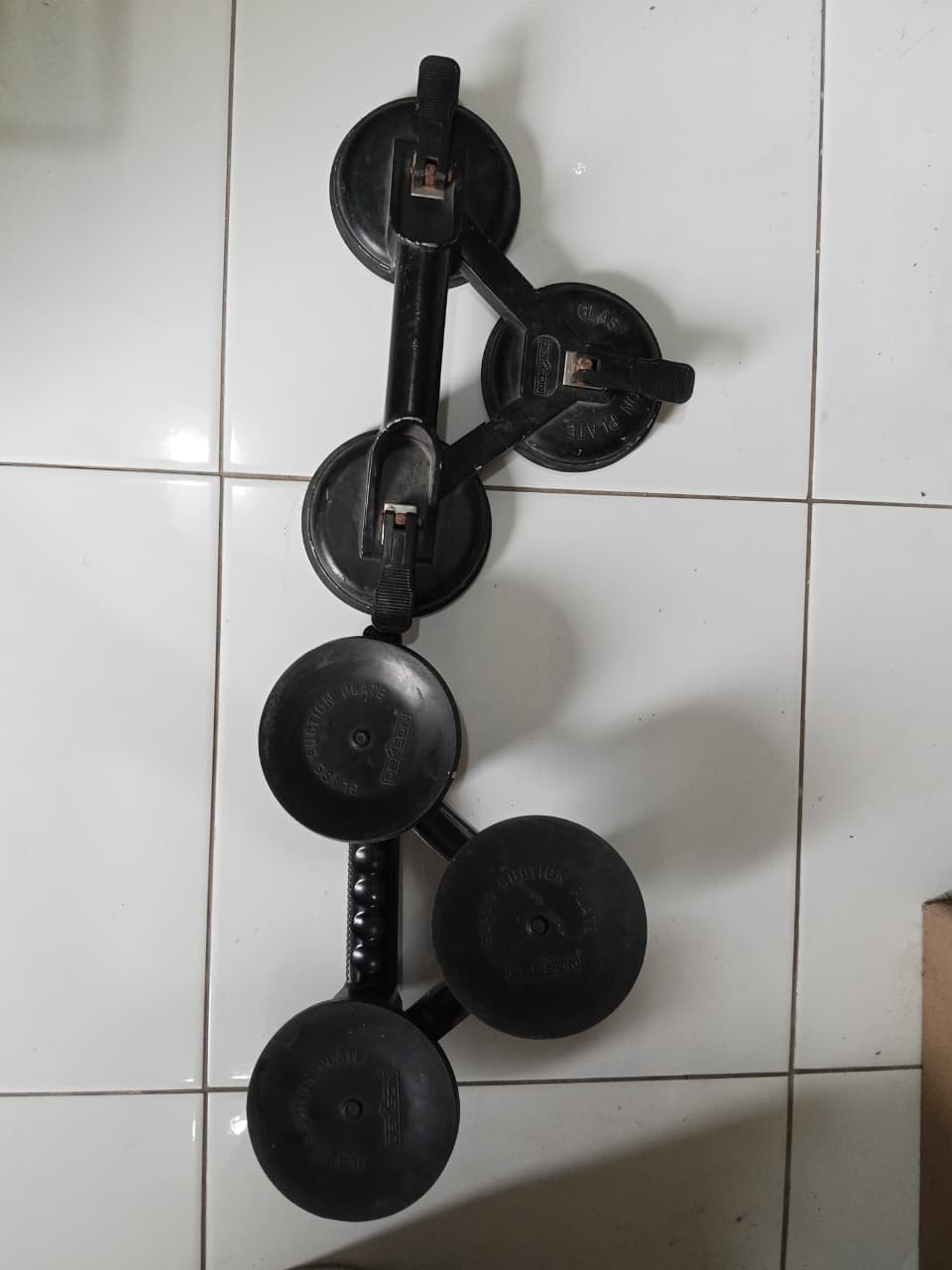 Alat pasang kaca