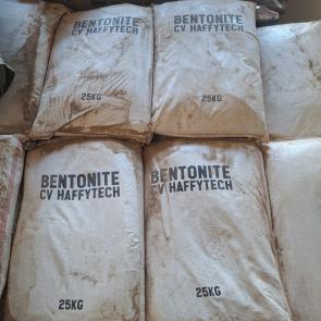 Semen Bentonite Berfungsi sebagai bubuk atau semen conductife yang telah di uji dapat menurunkan nilai resistansi tanah atau resistansi pembumian grounding Pada umumnya digunakan untuk kondisi tanah yang bebatuan, kapur, kerikil dan kondisi tanah yang sangat keras atau kondisi tanah yang nilai ketahanan tanah nya tinggi Khusus di bali cocok untuk wilayah jimbaran, nusa dua, bedugul, gianyar dan ubud Ukuran 25 Kg Telepon / Wa 0811 39 5454 Atau datang langsung Gudang Jl. Pura Demak Barat No 168X Denpasar Bali