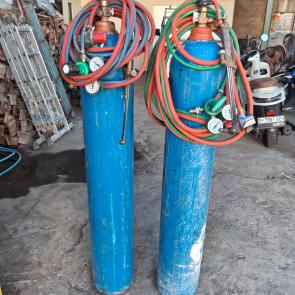Sewa blander (alat potong besi) Adalah alat yang di gunakan untuk memotong besi padat seperti plat besi, besi baja, Besi WF, H beam paket komplite Oksigen + isi Tabung Gas 3 Kg + isi Jaminan sewa KTP atau SIM Harga belum termasuk ONGKIR Gudang : Jl Pura Demak Barat No 168X Denpasar - Bali Telepon : 0811 39 5454