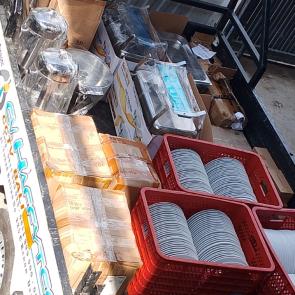 Harga rental alat catering dan prasmanan Rental Chafing dish Rp 60.000Rental piring catering, sendok dan garbu Rp 7.000Rental Round chafing Rp 50.000Rental Meja prasmanan Rp 80.000Rental Dispenser juice Rp 135.000Rental Dispenser kopi Rp 50.000Rental dispenser teh Rp 50.000Rental sendok &amp; garbu Rp 4.000 Gudang : Jl Pura Demak Barat No 168X Denpasar - Bali Telepon : 0811 39 5454