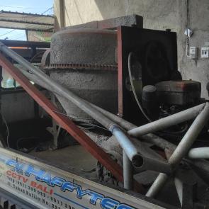 Rentalin molen Cor Bali Spesifikasi molen Kapasitas ukuran 50 kg Mesin diesel Bahan bakar solar dan pertalite Harga belum termasuk BBM Ongkir bisa di bicarakan sesuai jarak kirim Rentalin molen cor 1 hari 1 unit 350.000 Rentalin molen cor 1 minggu 1 unit 750.000 Rentalin molen cor 1 bulan 1 unit 2.500.000 Telepon / Wa 0811 39 5454 Atau datang langsung Gudang Jl. Pura Demak Barat No 168X Denpasar Bali